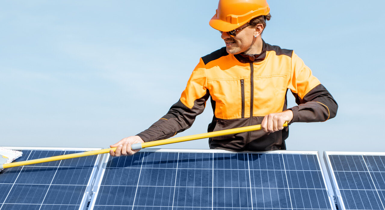 Extraindo o máximo de desempenho dos sistemas fotovoltaicos: manutenção e vida útil